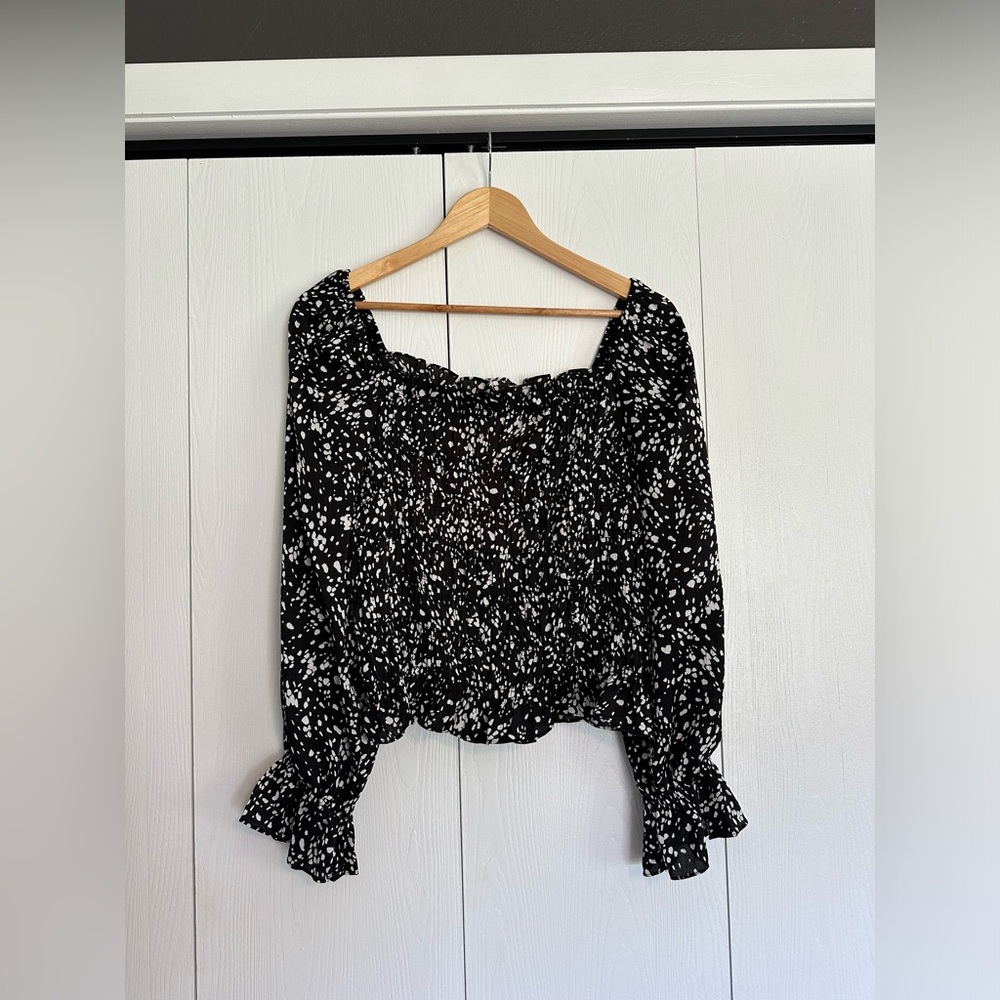 Black & White Women's Top with Puff Sleeve